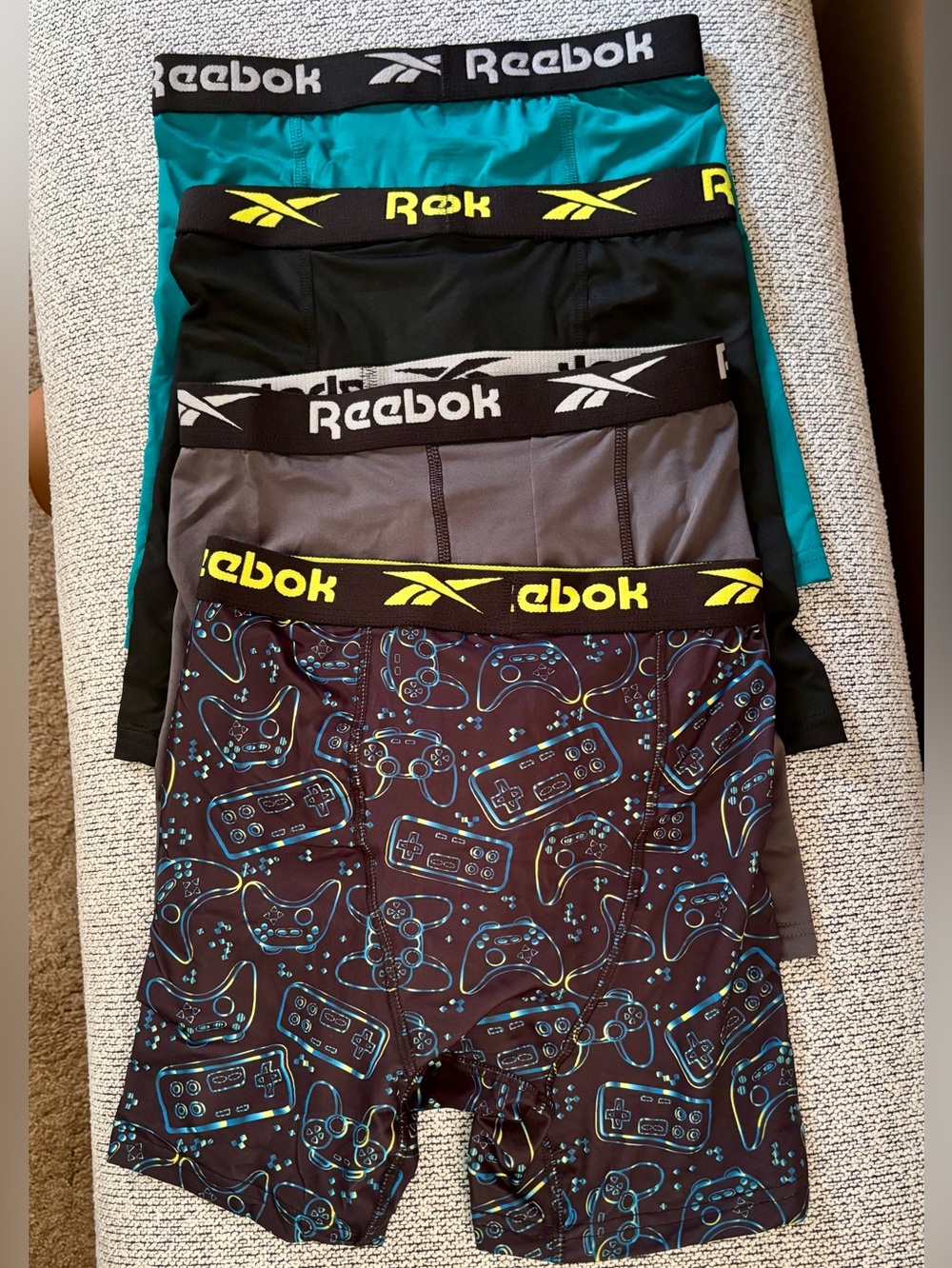 NEW-Boys 16-18 Reebok Boxer Brief 4-Pack